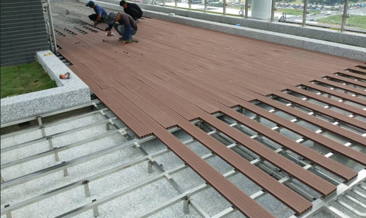 Thi công sàn nhựa giả gỗ ngoài trời Thi công sàn nhựa giả gỗ ngoài trời